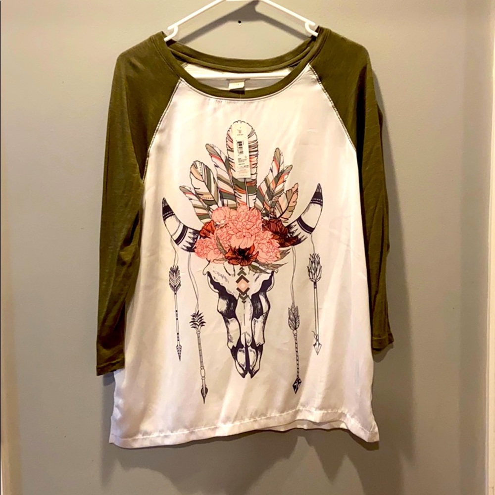 NWT Ariat shirt